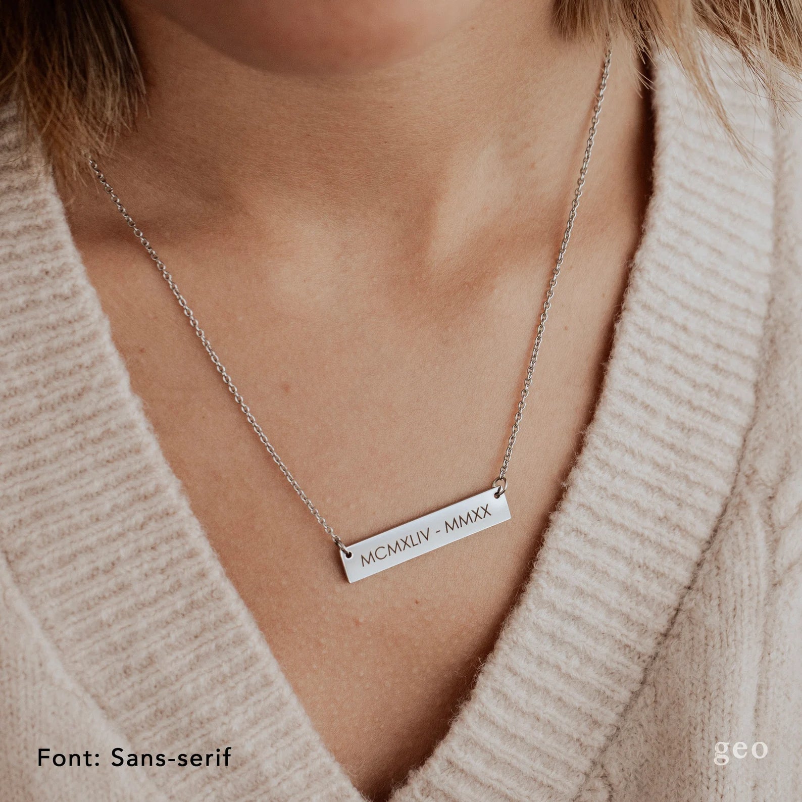 Bar Engraved Name Necklacee